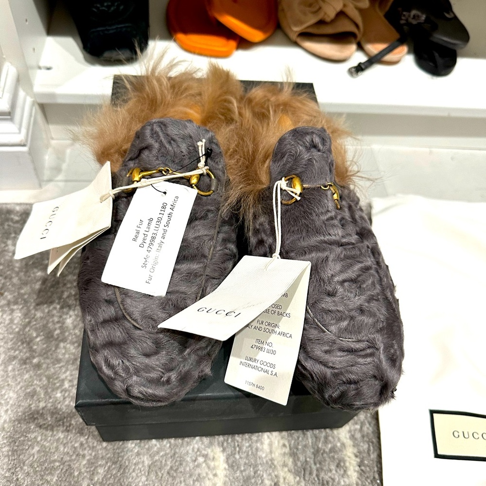 NWT Gucci Princetown Lamb Fur Grey